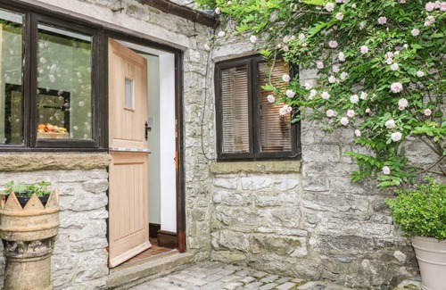 Peak District National Park Cottage | Cabin ∙ 2 bedrooms ∙ 4 guests