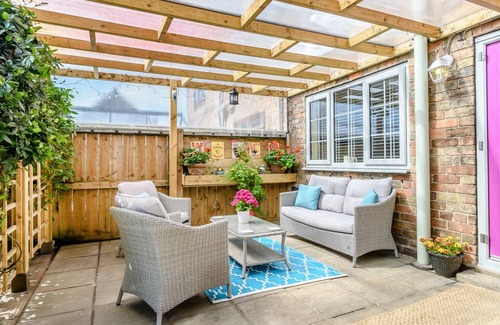 Mappleton Cottage | Cabin ∙ 2 bedrooms ∙ 4 guests