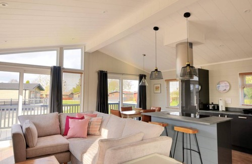 Combpyne Cottage | Cabin ∙ 2 bedrooms ∙ 4 guests
