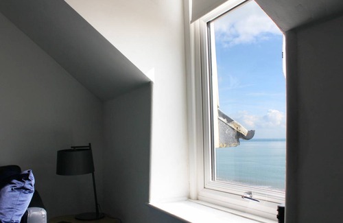 Sandgate Cottage | Cabin ∙ 2 bedrooms ∙ 4 guests