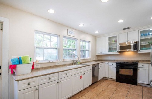 Old Town Cottage | Cabin ∙ 2 bedrooms ∙ 4 guests