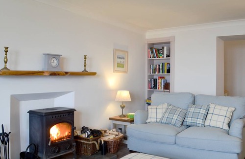 Kilmun Cottage | Cabin ∙ 2 bedrooms ∙ 4 guests