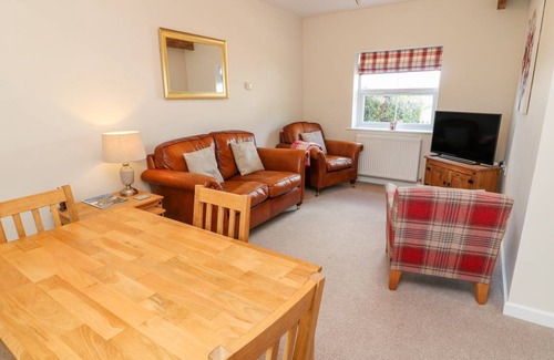 Hollington Cottage | Cabin ∙ 2 bedrooms ∙ 4 guests