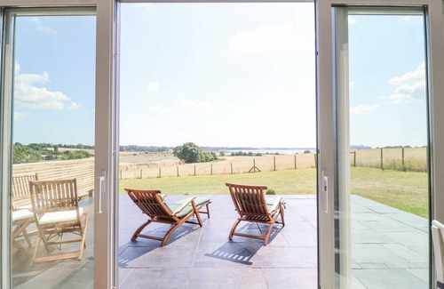 Martlesham Heath Cottage | Cabin ∙ 2 bedrooms ∙ 4 guests