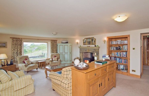Strathcarron Cottage | Cabin ∙ 2 bedrooms ∙ 5 guests