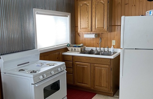 Ojibwa Cabin | Cabin #3 2 bedroom cabin right on the water