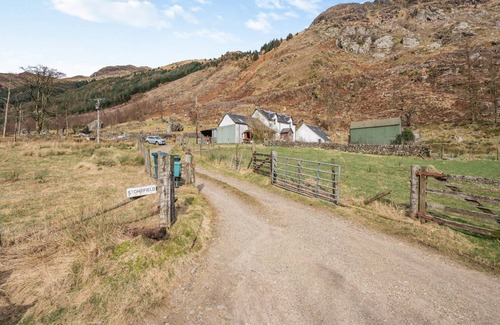 Dunoon Cottage | Cabin ∙ 3 bedrooms ∙ 4 guests
