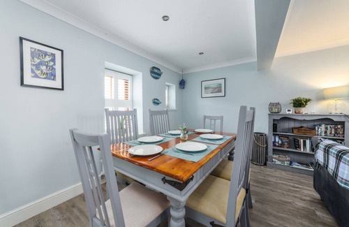 Peel Cottage | Cabin ∙ 3 bedrooms ∙ 5 guests