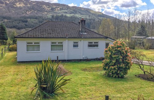 Benmore Cottage | Cabin ∙ 3 bedrooms ∙ 6 guests