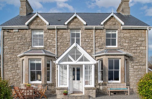 Penmon Cottage | Cabin ∙ 3 bedrooms ∙ 6 guests