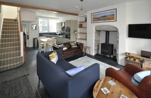 Ambleside Cottage | Cabin ∙ 3 bedrooms ∙ 6 guests