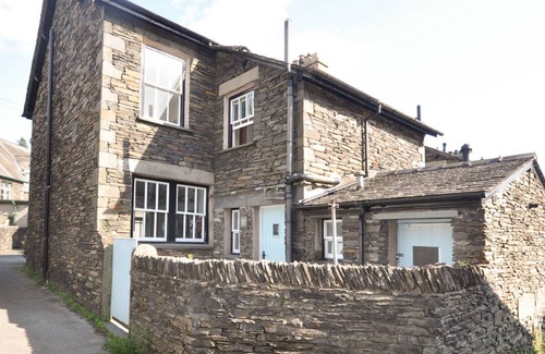 Ambleside Cottage | Cabin ∙ 3 bedrooms ∙ 6 guests