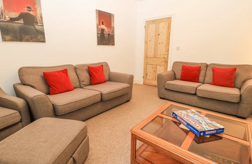 Salisbury Cottage | Cabin ∙ 3 bedrooms ∙ 6 guests