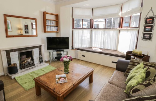 Bangor Cottage | Cabin ∙ 4 bedrooms ∙ 6 guests