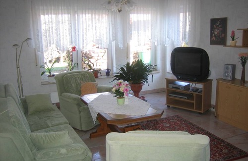 Ilmtal Cottage | Cabin ∙ 4 bedrooms ∙ 14 guests