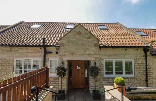 Staddlebridge Cottage | Cabin ∙ 6 bedrooms ∙ 12 guests