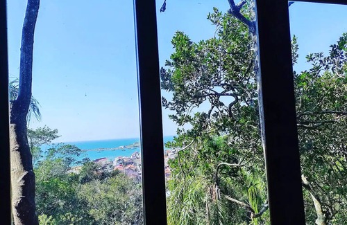 Armacao Cabin | Cabin at Armação beach - Florianópolis, sea view, sunrise 🌅🏡