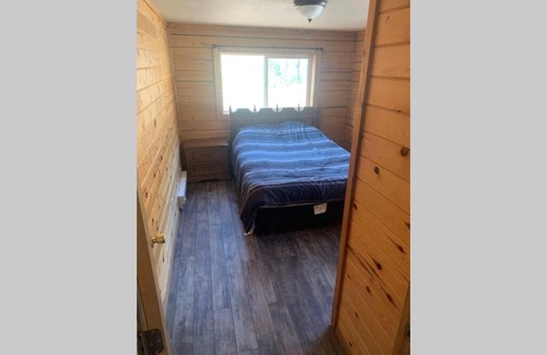 Powell County House | Cabin bordering National Forest
