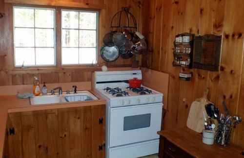 Tamworth Cabin | Cabin by the Woods - Next to Whiteface Hollow Wedding Venue