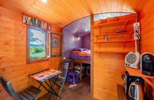 Casaleggio Boiro Cabin | Cabin 'Casa Di Caccia' with Mountain View, Wi-Fi and Air Conditioning