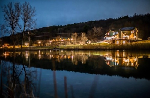 Oneida Cabin | Cabin, Cottage, Fishing, Hunting, Nature, Trails/hiking, Creek, water