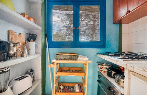 Bolulla Cabin | Cabin 'Del Paso' with Shared Pool, Shared Garden and Wi-Fi