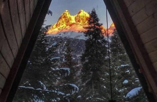 Bagvdanari House | Cabin in the forest, near to ski lift, provide breakfast and dinner