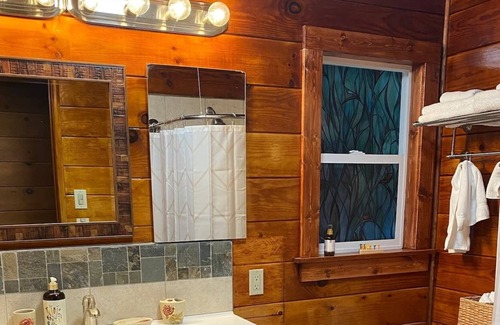 Scotts Valley Cabin | Cabin in the woods hiking, romantic, fuse ball & games