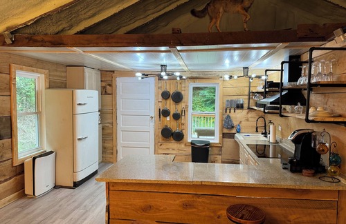 Bledsoe Cabin | Cabin just minute's from both ATV parks and Elk hunting. ATV wonderland.