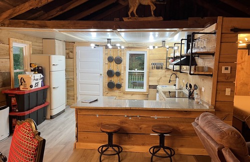 Bledsoe Cabin | Cabin just minute's from both ATV parks and Elk hunting. ATV wonderland.