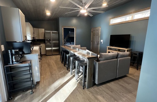 Mount Juliet Cabin | Cabin Near Nashville - Sleeps 9!