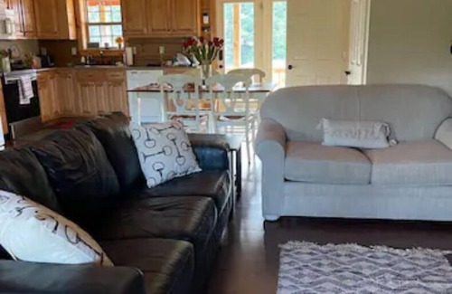 Jamestown Cabin | Cabin on 6 acres with horse barn. Pasture and Woodland views. Trailheads abound.