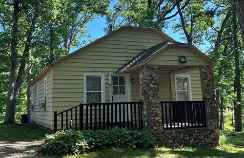 Steelville Cabin | Cabin on Meramec River - Duplex Unit 16B