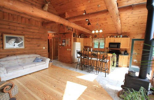 Neillsville Cabin | Cabin on the East Fork