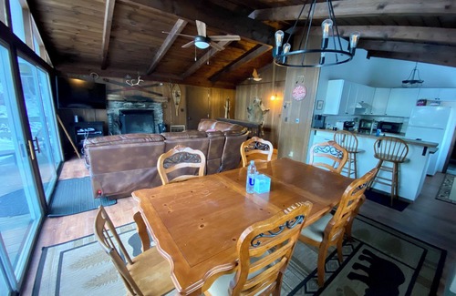 Windsor Cabin | Cabin on the hill Ascutney Vt - 4 bedrooms