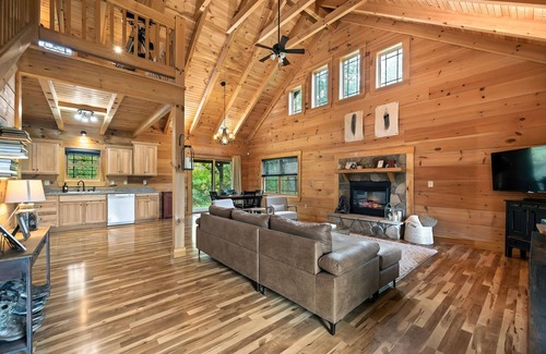 Canaan Cabin | Cabin on the Ridge Su