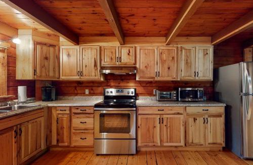 Lyman House | Cabin on the Ridge