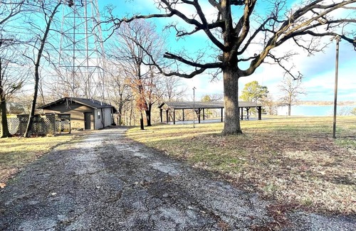 Dennis Cabin | Cabin One on waterfront point across from Monkey Island at Stony Point Resort