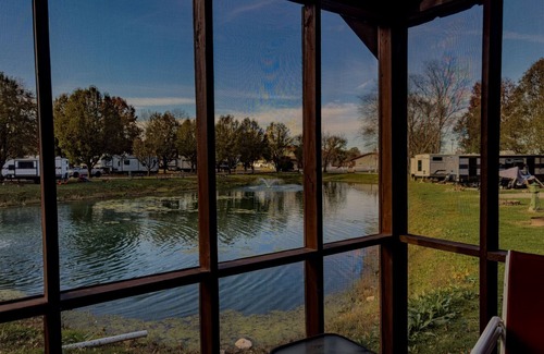 Rising Sun Cabin | Cabin - Small on Pond