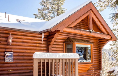 Spring Valley Cabin | Cabin with private hot tub, lake and mountain views, large deck