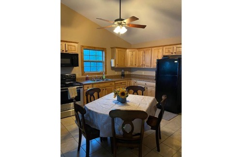 Deer Lodge Cabin | Cabin with private pond. A peaceful escape