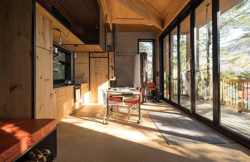Eastman Cabin | Cabin Zoobox 67 Summa