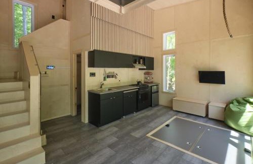 Eastman House | Cabin Zoobox 75