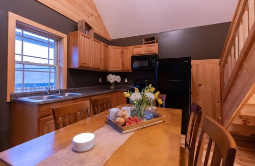 Oneida Cabin | Cabins, cottage, creek, ponds, fishing, hunting, nature,