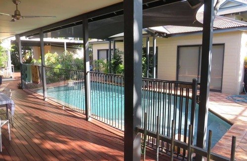 Cable Beach House | Cable Beach Getaways 5 Bed 3 Bath, Resort Style Pool STRA6726CAIBIK1W