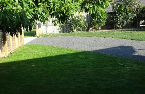 Hamilton Villa | Cabourne Cottage