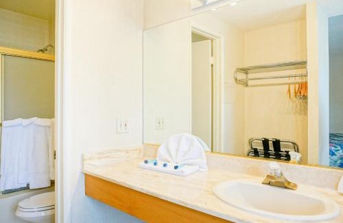East Beach Hotel | Cabrillo Inn at the Beach