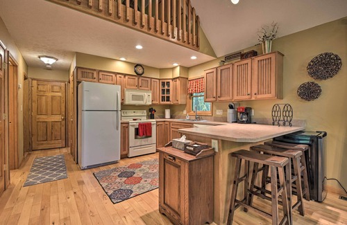 Great Cacapon Cabin | Cacapon River Cabin w/Private River Access!