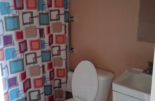 McLean Hotel | Cactus Inn