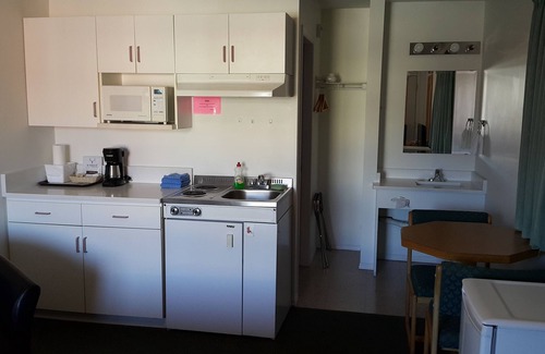 Okanagan-Similkameen Hotel | Cactus Tree Inn
